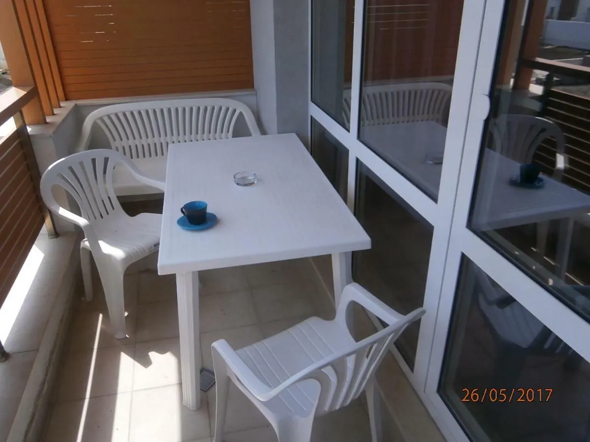 Apartments In Las Brisas Burgas City Aparthotel